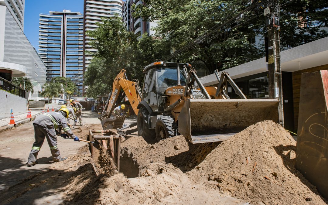 Obras de esgotamento sanitário da Cagece no Meireles recebem investimento de R$ 33 milhões